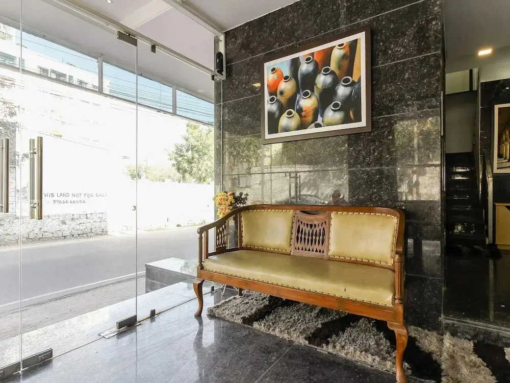 Хидерабад: Capital O HYD756 Hotel Green Leaf