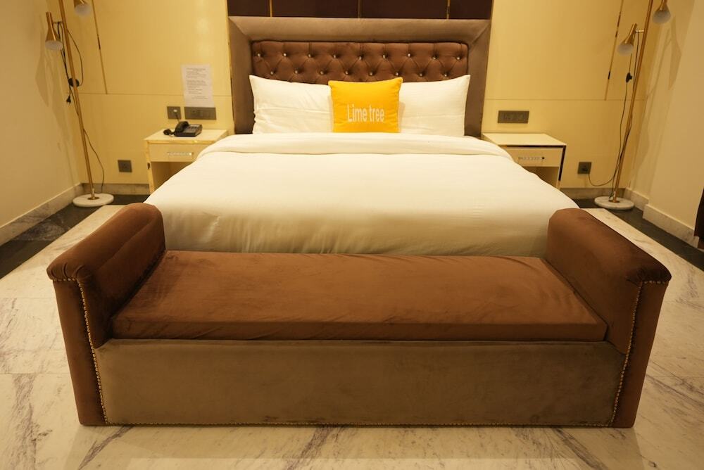 Большая Нойда: Lime Tree Hotel and Banquet Greater Noida