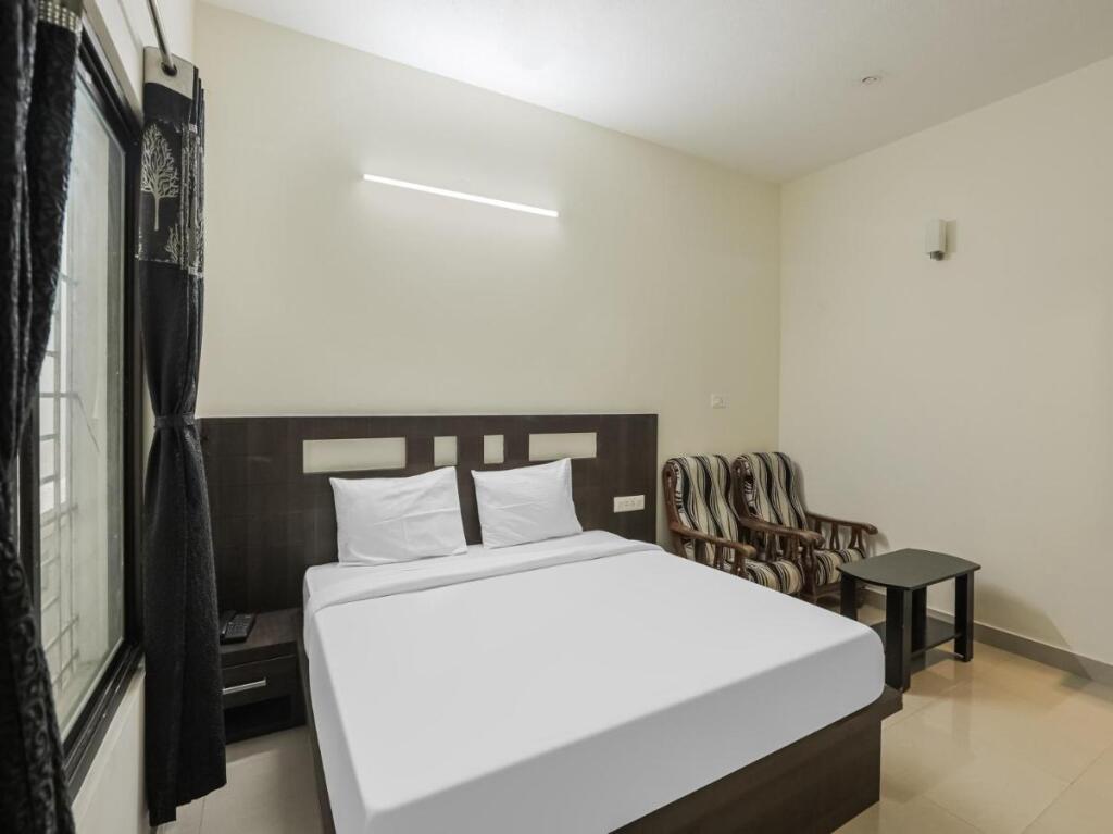Кушалнагар: Capital O 84042 Nakshatraa Residency