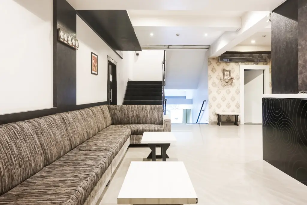 Нави-Мумбай: Capital O 69697 Seaons Hotel