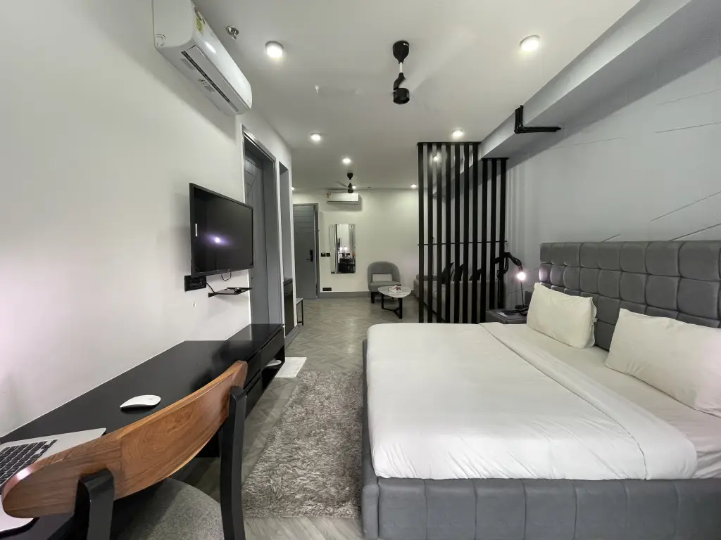 Superior Studio Serviced Apartment @Bedchambers — фото 1