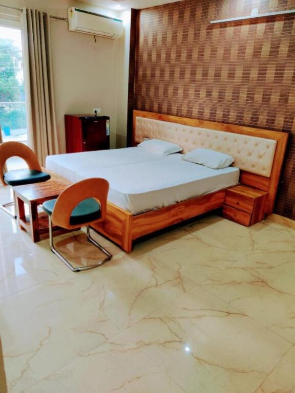 Гуруграм: The Palm Suites