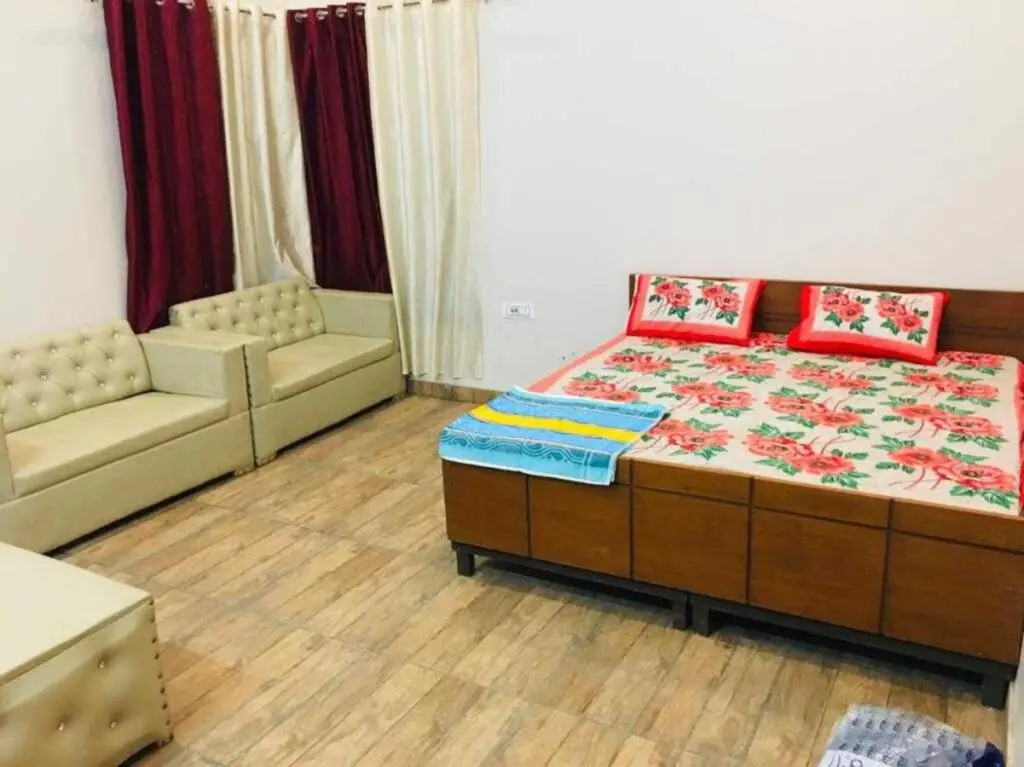 Большая Нойда: Spot On 93604 Agrah Hotel