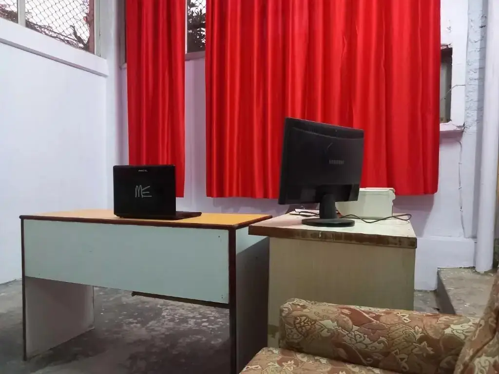 Лакхнау: Spot On 93693 Hotel Gracious Inn