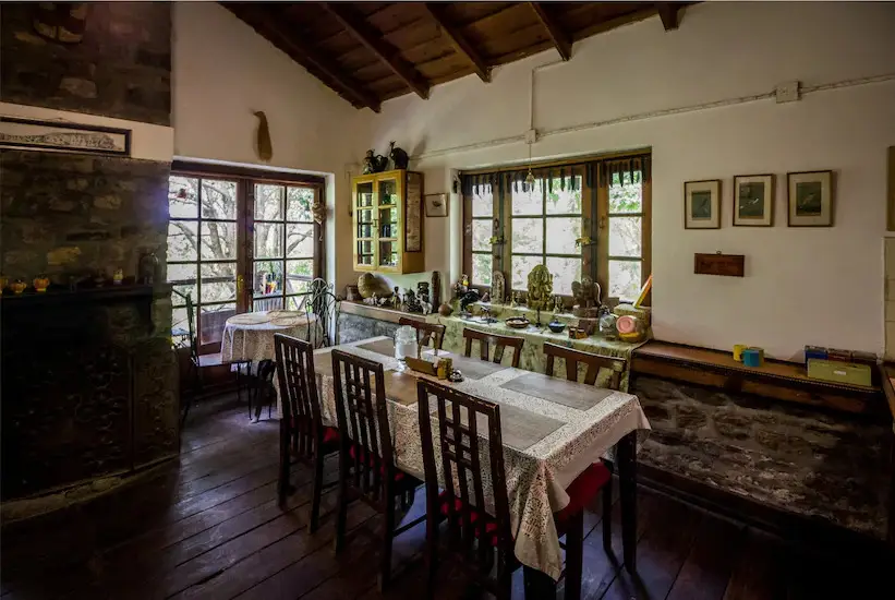 Гуруграм: Jungle Lore Birding Lodge, Pangot