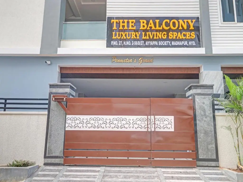 Хидерабад: The Balcony Hotel