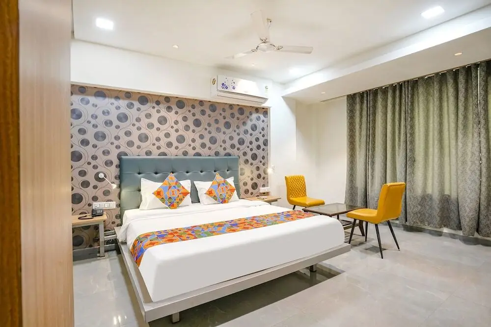 Тхане: Fabhotel Arc Palace