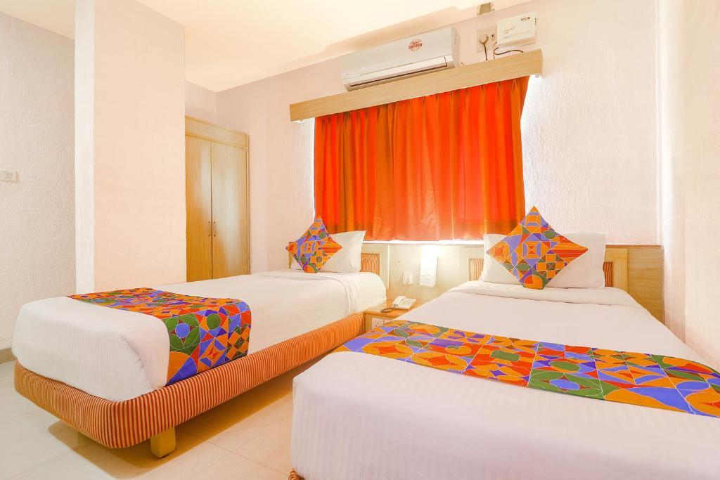 Хидерабад: Ssv Grand FabHotel