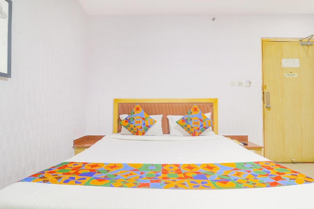 Хидерабад: Ssv Grand FabHotel
