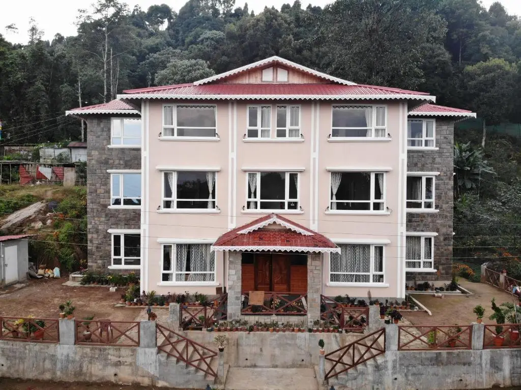 Tinchuley Ratna Vajra Vatika Resort — фото 1