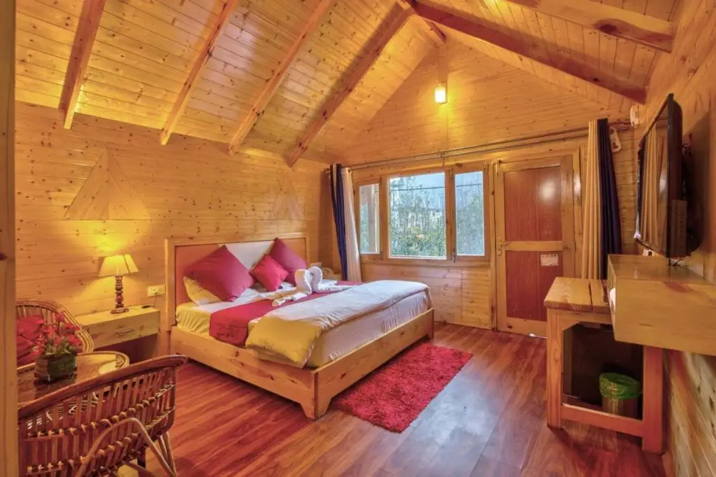 Манали: Attic Cottage by Dumnu Homes