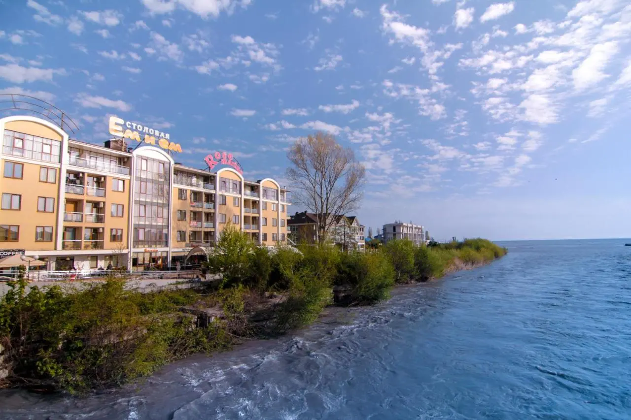 Красная Поляна: Rosemarine RED APARTMENTS