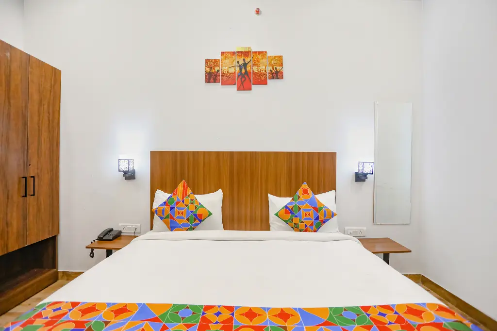 Газиабад: FabHotel Indirapuram by SBG Near Sec 62 Noida