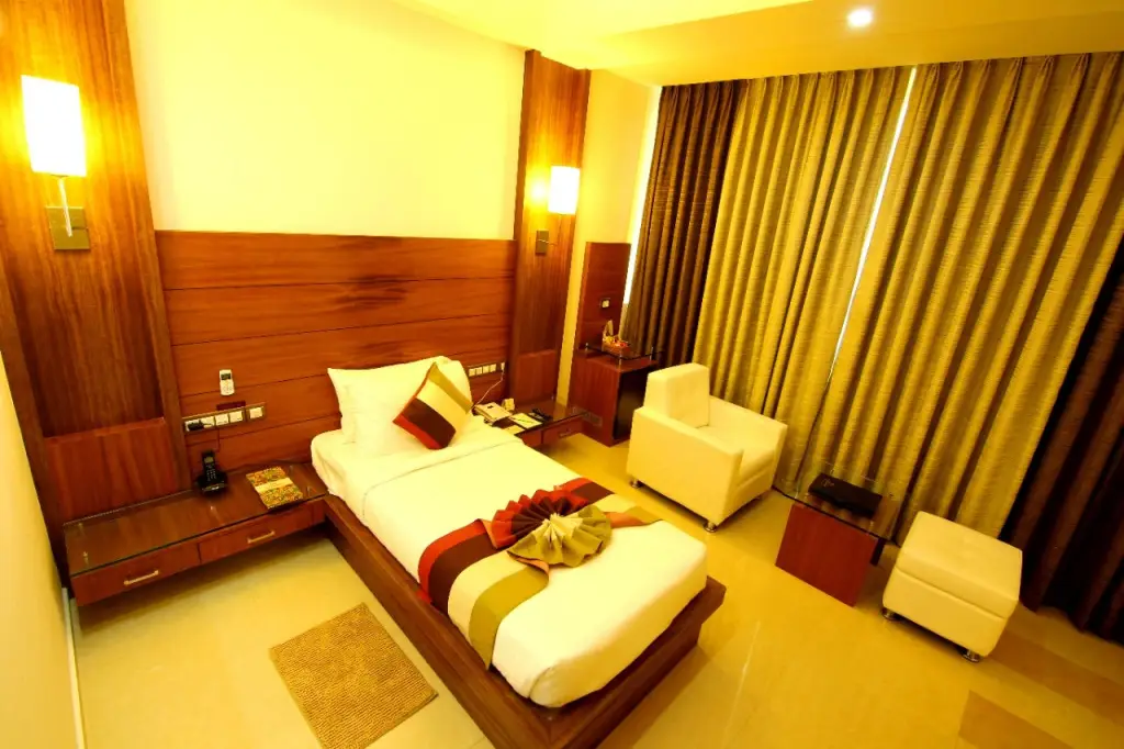 Чирайнкижу: Hotel Hillway Park