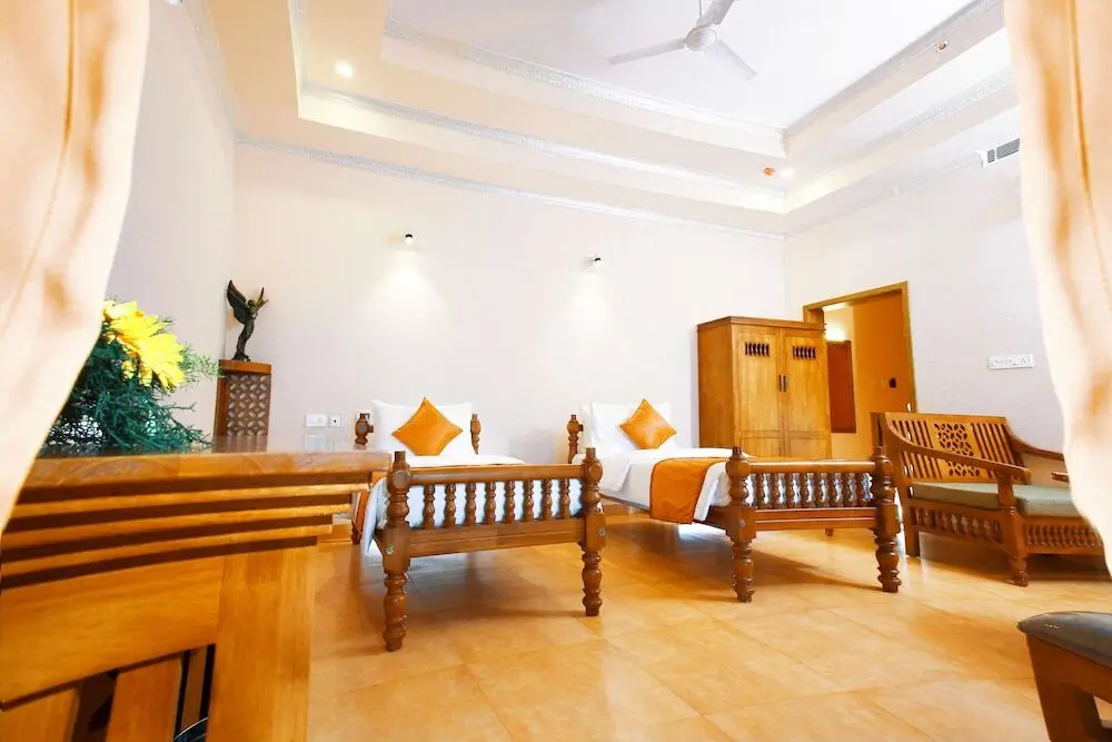 Чираккал: Krishna Beach Resort Kannur