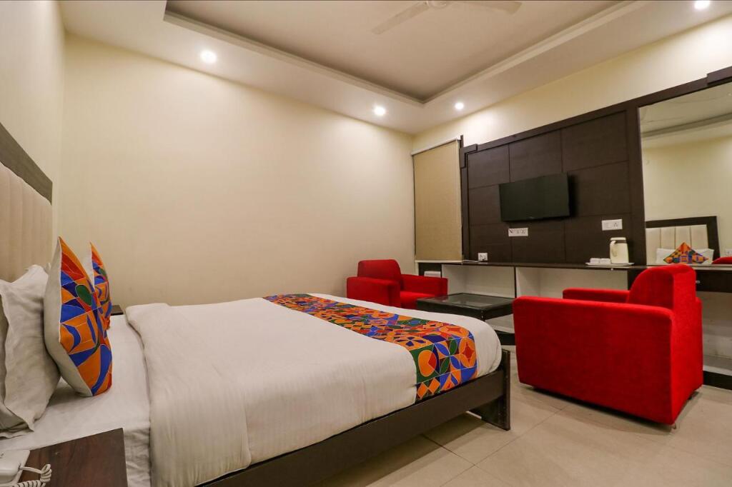 Харидвар: FabHotel AGK