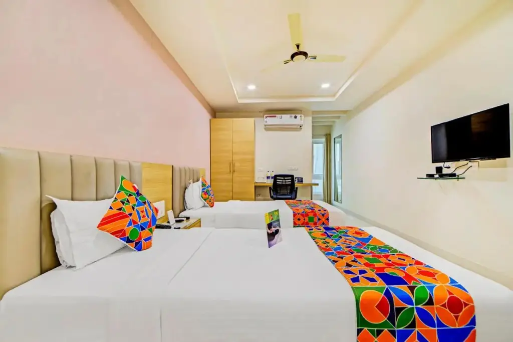 Хидерабад: FabHotel Prime Viraj Suites