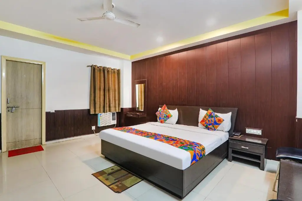 Лакхнау: Fabhotel Ps International