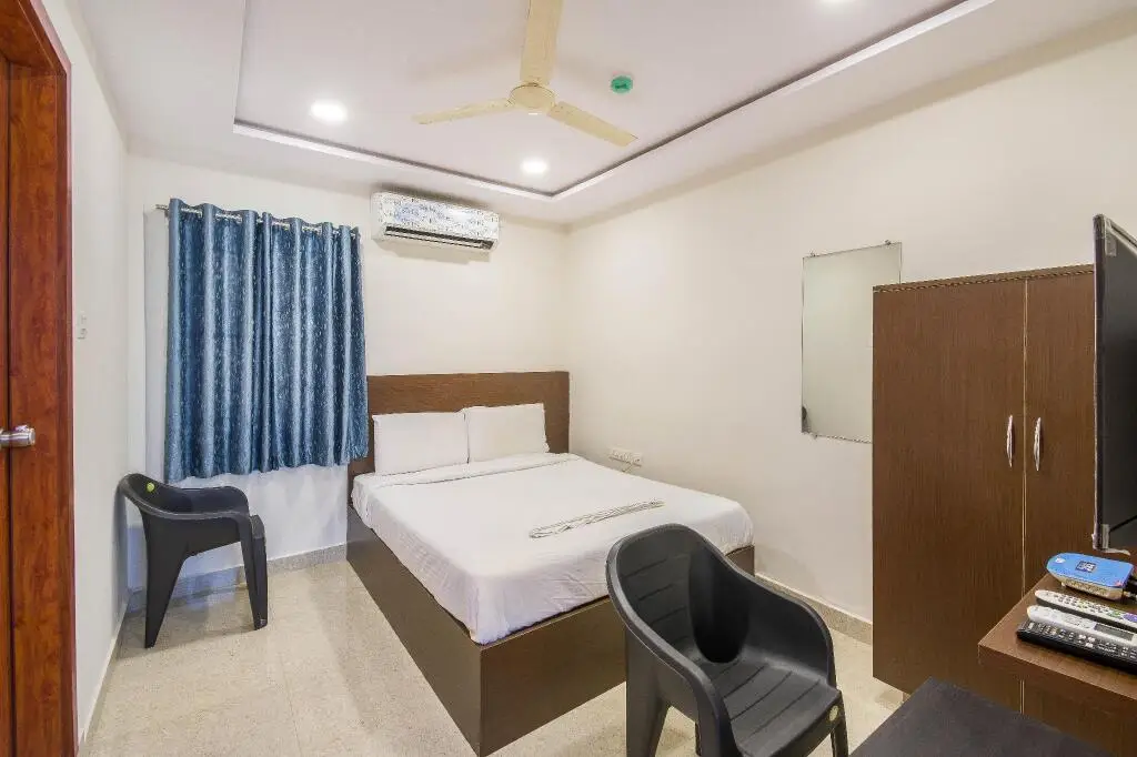 Хидерабад: At Home Hotel Darbar