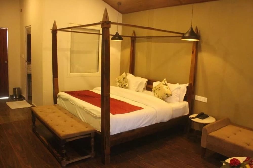 Чамба: The Gateway Dalhousie Resort