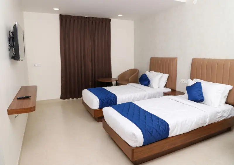 Коимбатур: Admira Residency