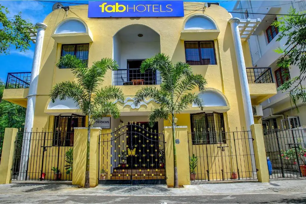 Fabhotel Hibiscus Stays — фото 1