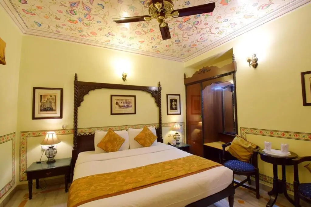 Джайпур: Umaid Bhawan - A Heritage Style Boutique Hotel