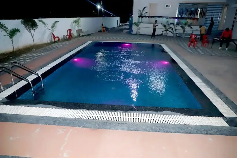 Крепость Jhansi: Js Grand Club And Resort