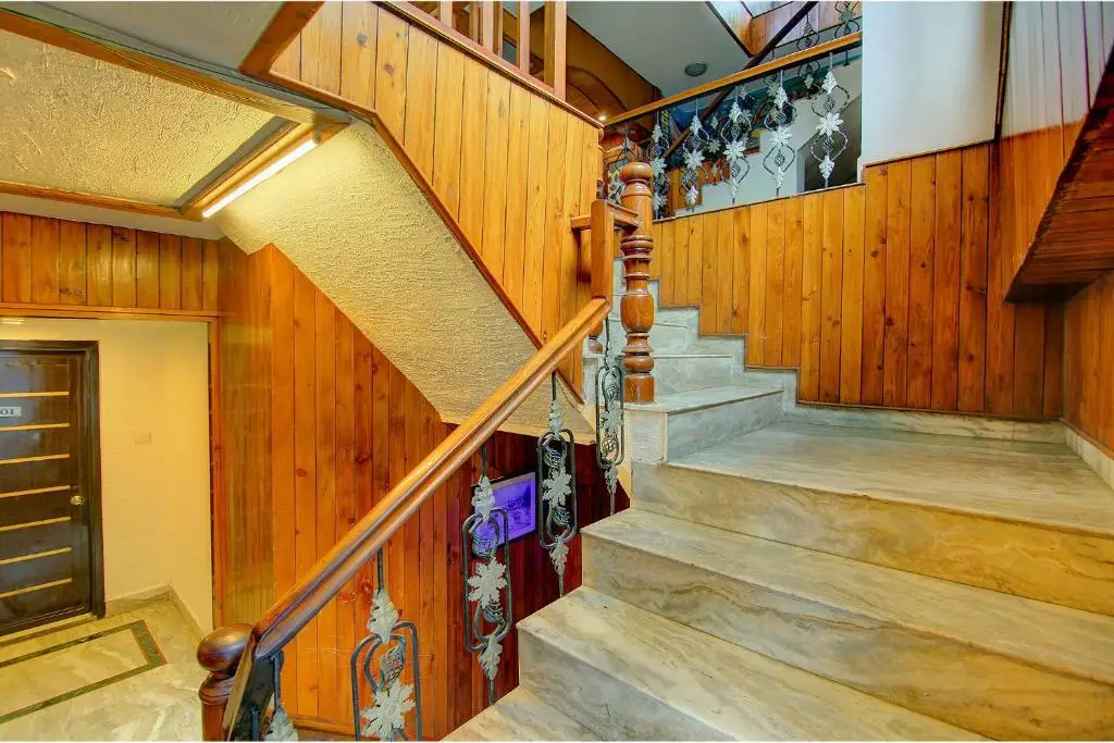 Массури: Fabhotel Dwaper