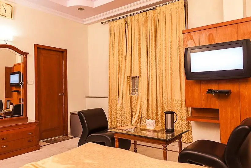 Канпур: Hotel Raja Seth Palace