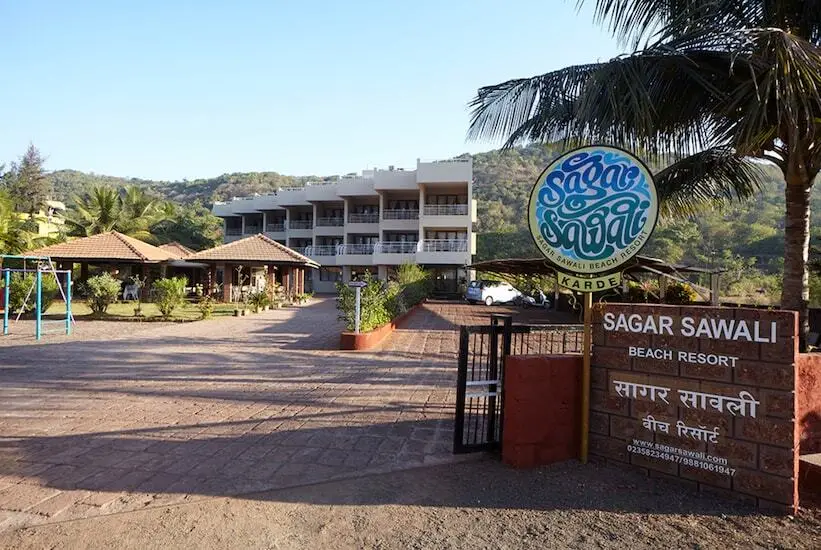 Даполи: Sagar Sawali Beach Resort Karde