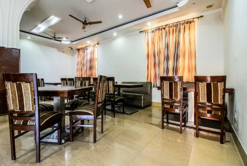 Карнал: Hotel Gomti Residency