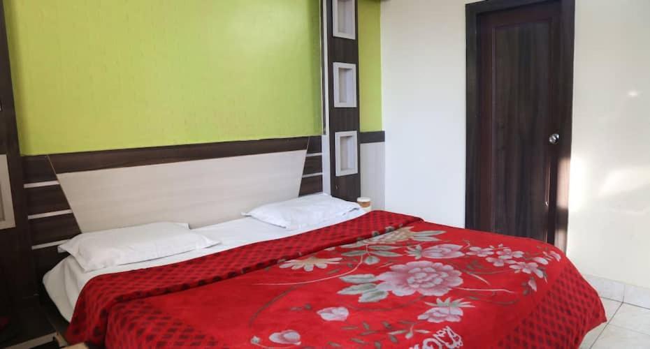 Катра: Indraprasth By Sharika Hotels