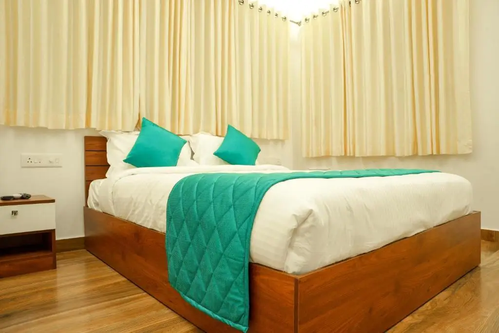 Валпарай: Misty Range Resorts