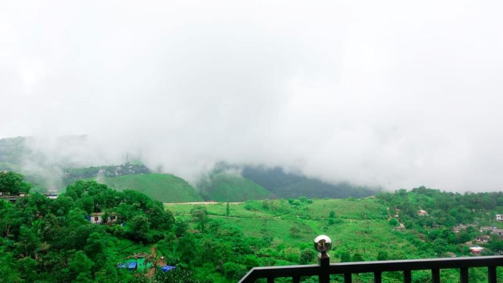 Куттикканам: Mercy Mol Homestay vagamon