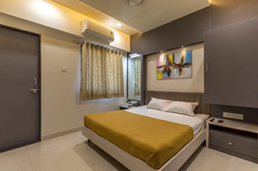Колхапур: Hotel Rajlaxmi Grand