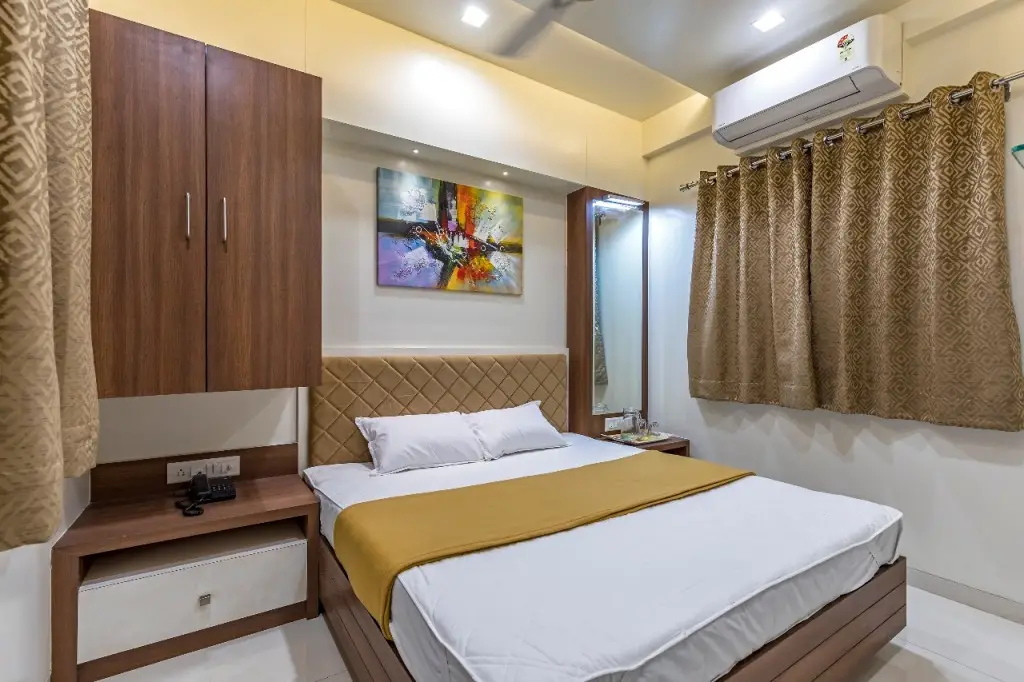Колхапур: Hotel Rajlaxmi Grand