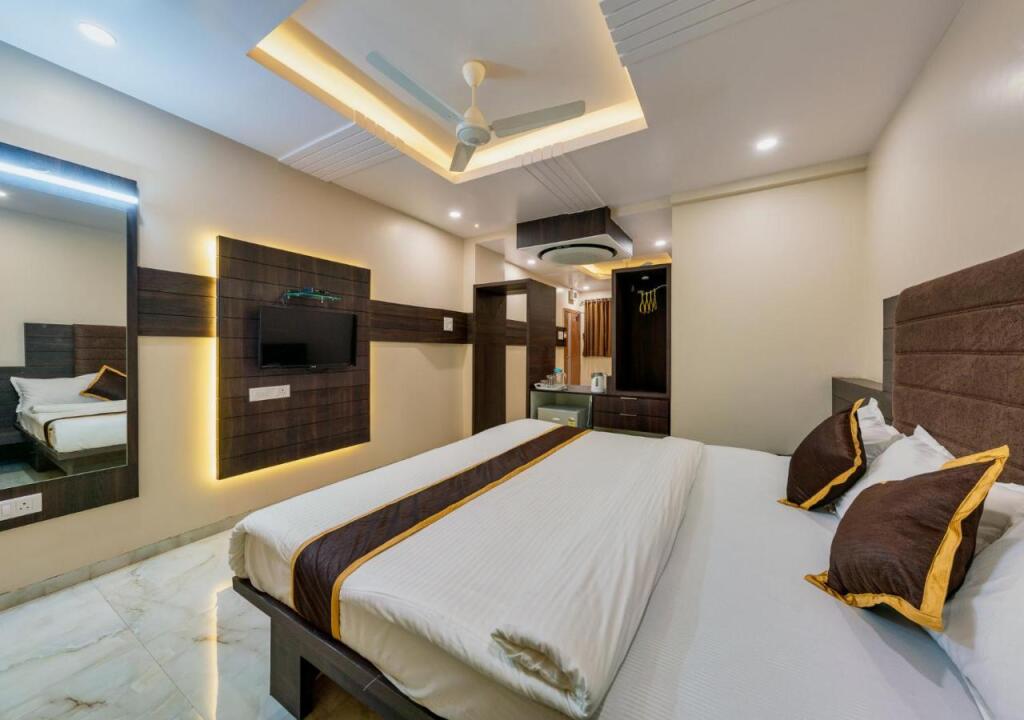 Hotel Athitya Satkar — фото 1