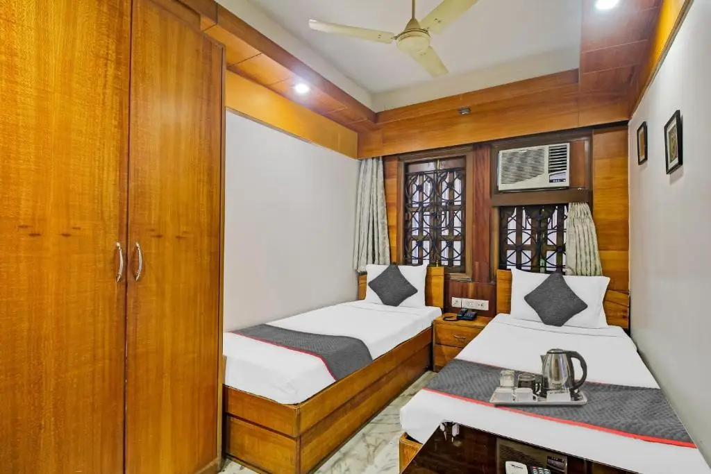 Колката: OYO Townhouse 92944 Hotel Pan Asia International