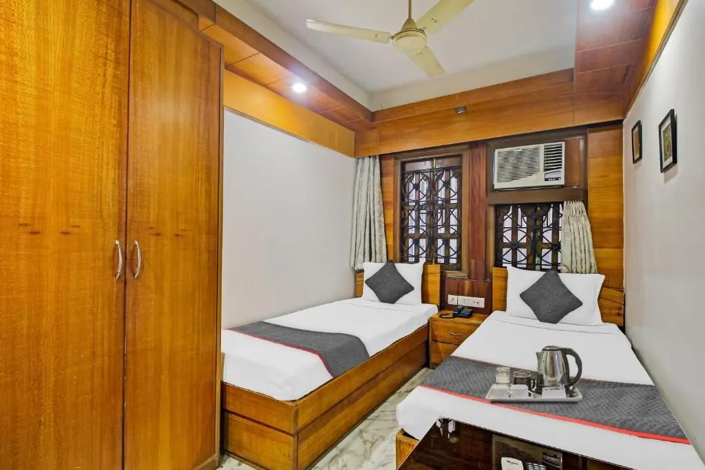 Колката: OYO Townhouse 92944 Hotel Pan Asia International