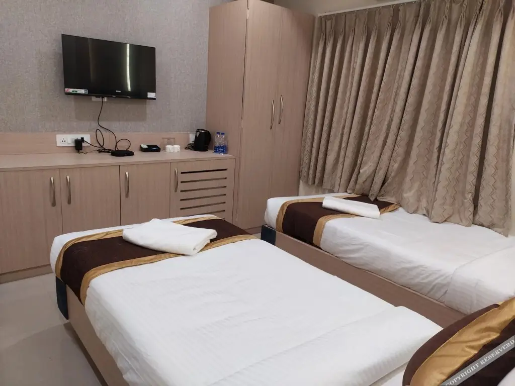 Колката: The Panash Hotel & Banquets