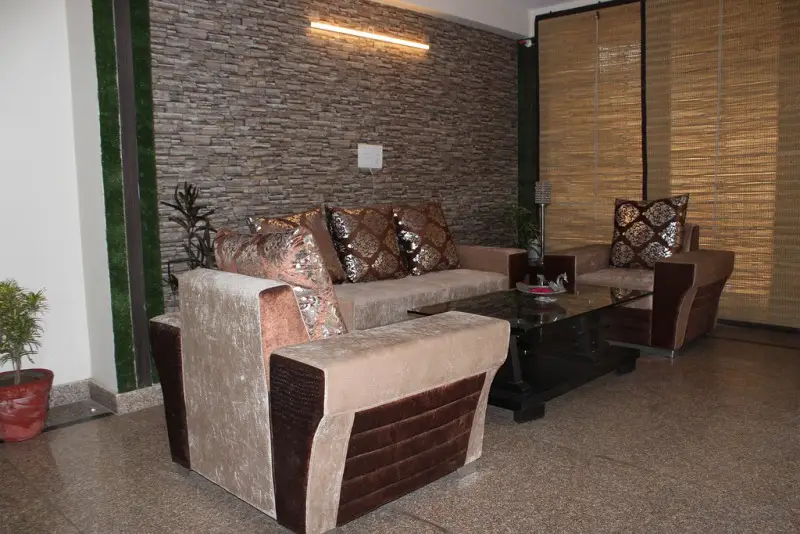 Гуруграм: Pacific Inn Sec 45