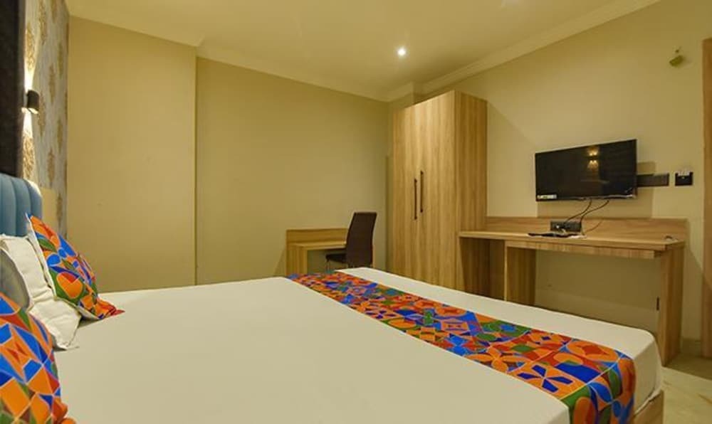 Колката: Fabhotel Clive Regency Lovelock