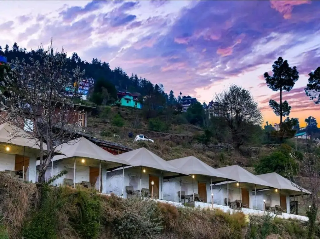 Dawn N Dusk Glamping tents with quintessential valley view — фото 1