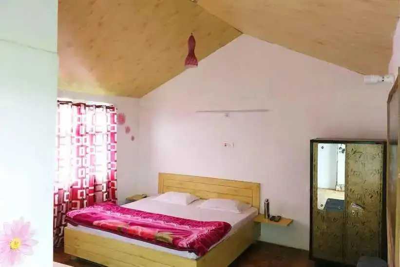 Куфри: Kings Hills Cottages