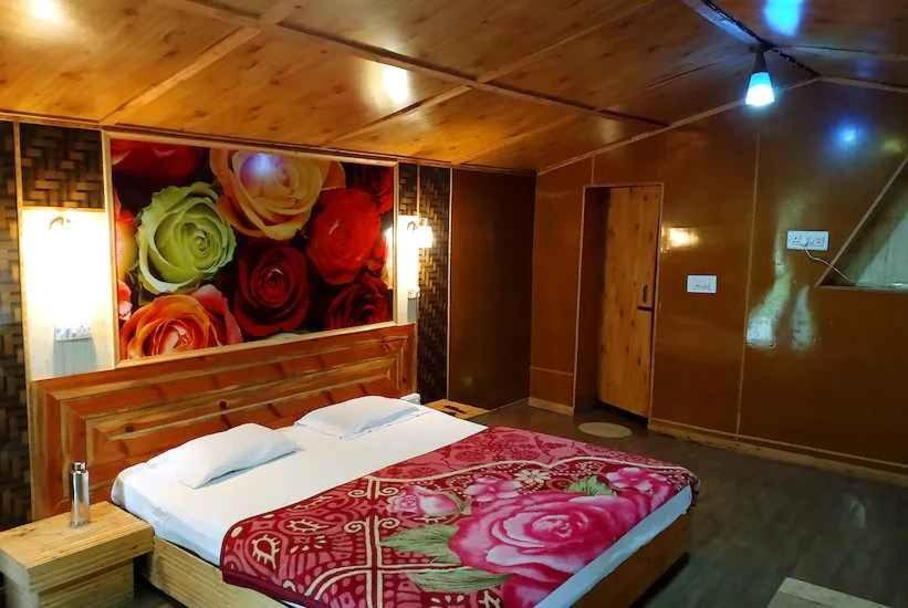Куфри: Kings Hills Cottages