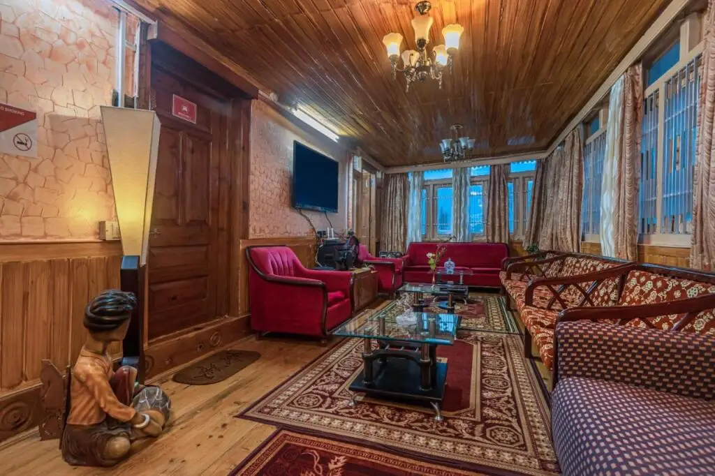 Куфри: Saffronstays Hardy's Hideaway