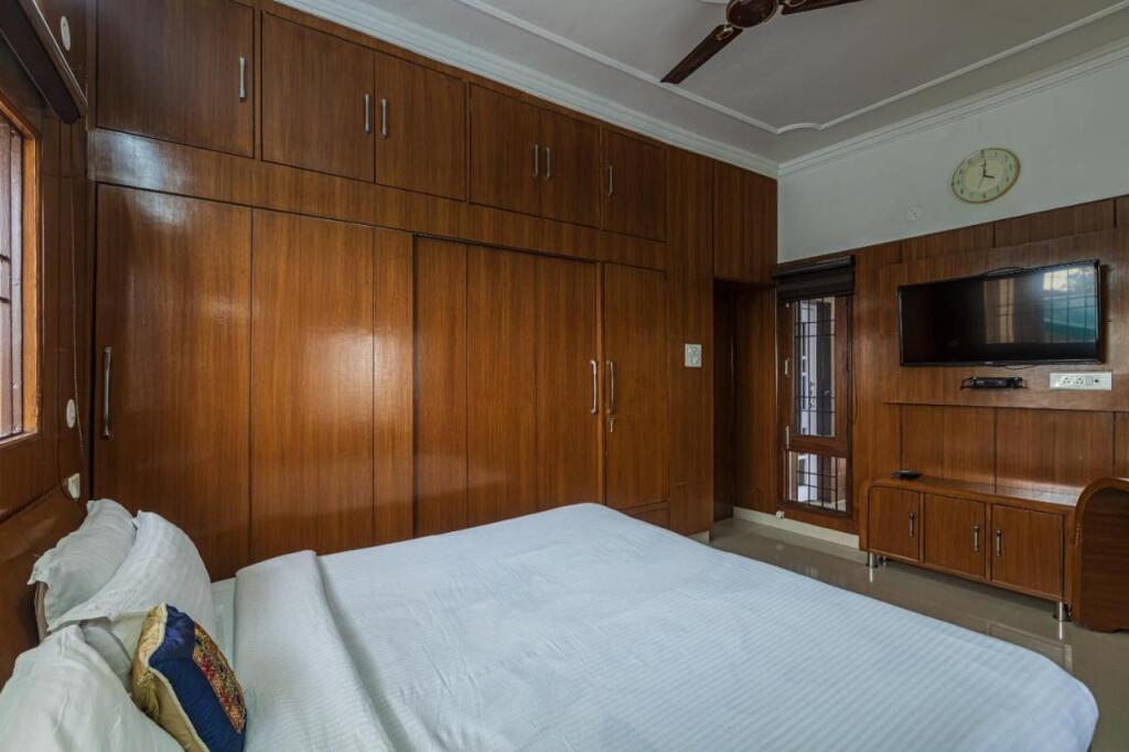 Солан: Saffronstays Grandview Haven, Barog