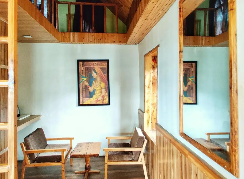 Куфри: Woodvista Cottages Shimla