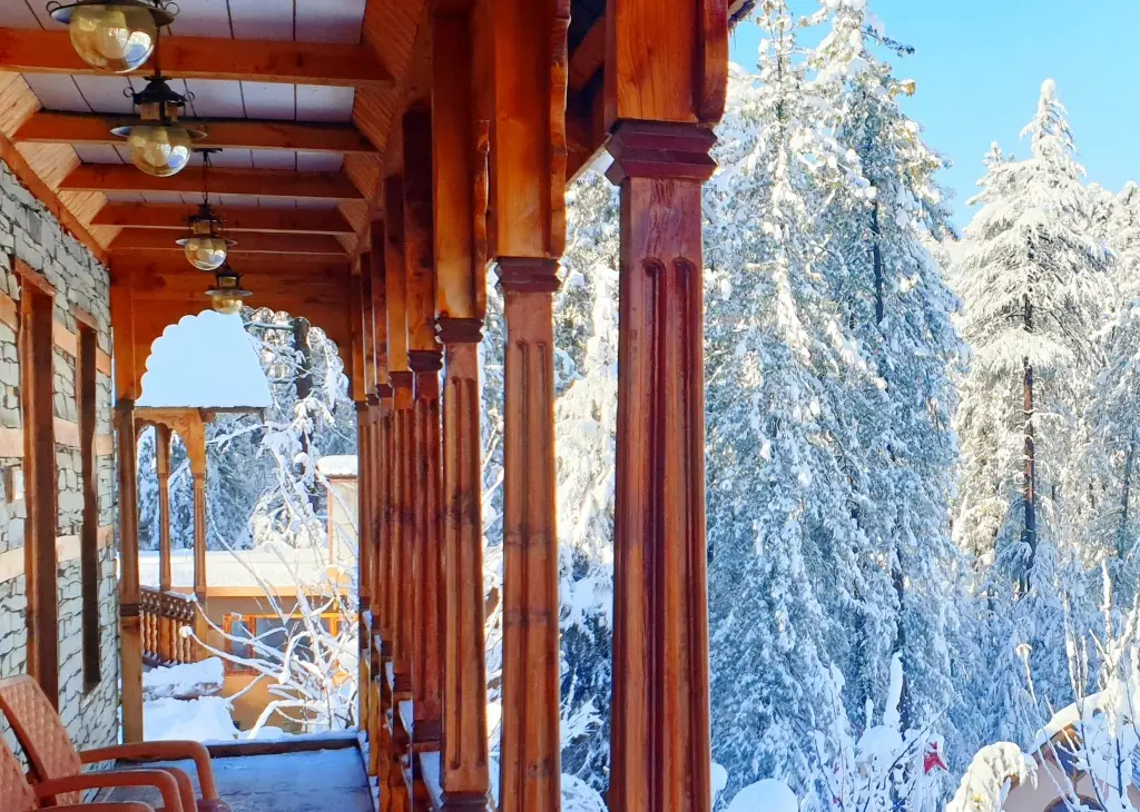 Куфри: Woodvista Cottages Shimla